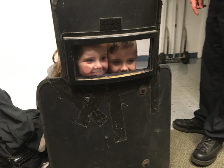 Kids clandestine visit to cop shop leads to arresting result