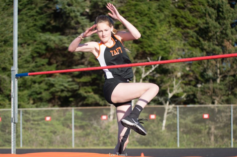 Taft’s James, Mateo win titles at 7th/8th Grade District track meet