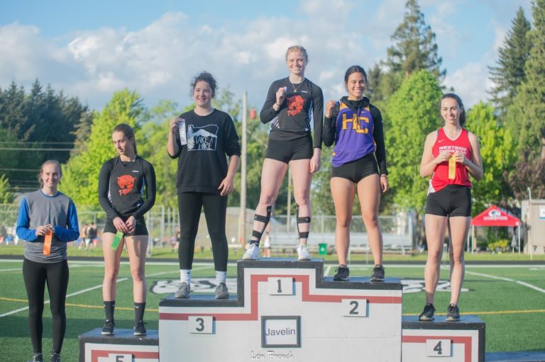 Taft’s Knott wins District gold with school-record javelin throw