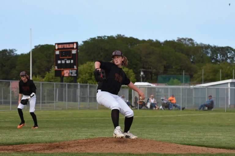 Tigers inch closer to unbeaten league season with 9-0 road win