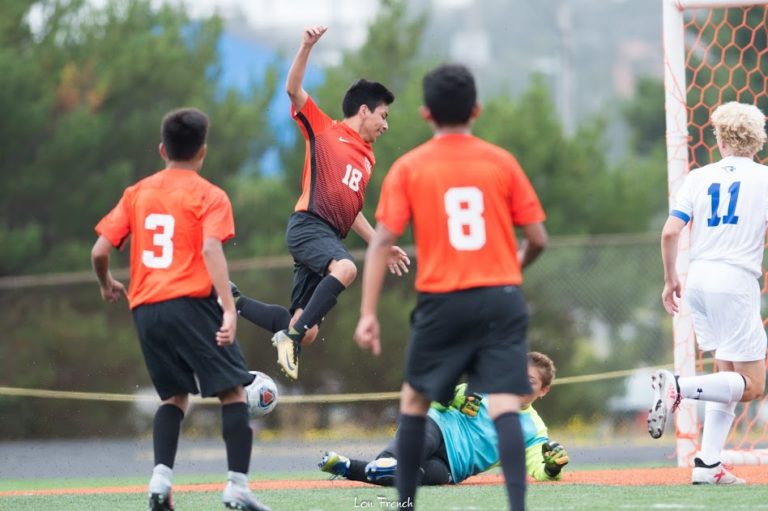 UPDATED: Taft welcomes Sutherlin to Class 3A with boys soccer win; girls fall