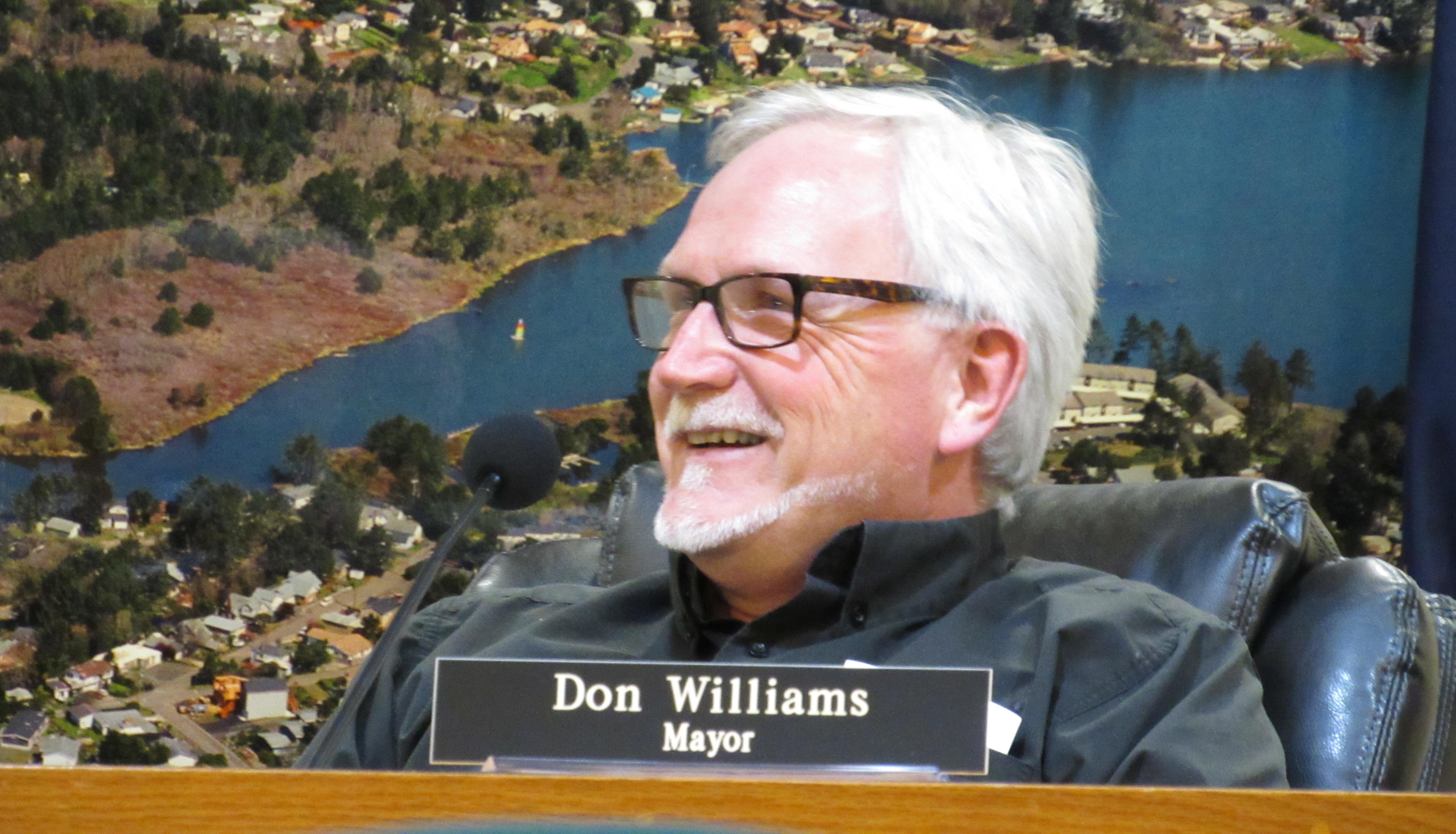 Lincoln City Mayor Don Williams