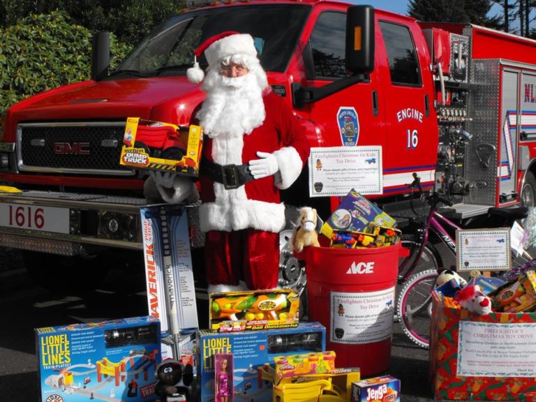 Santa asks stocking-stuffers to participate in food and toy drive
