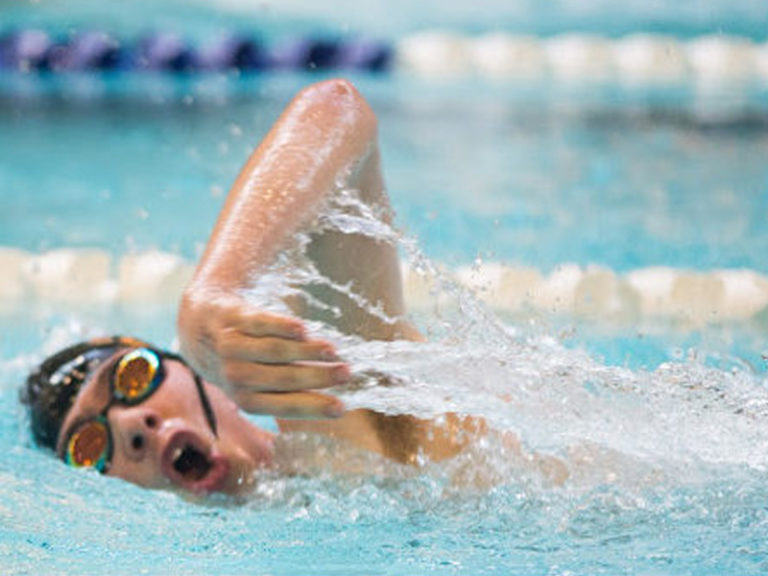 Taft swimmers splash down third against bigger schools in Salem