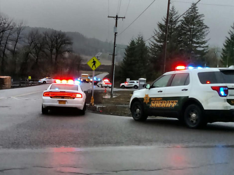 Man arrested following high-speed chase from Lincoln City to Willamina