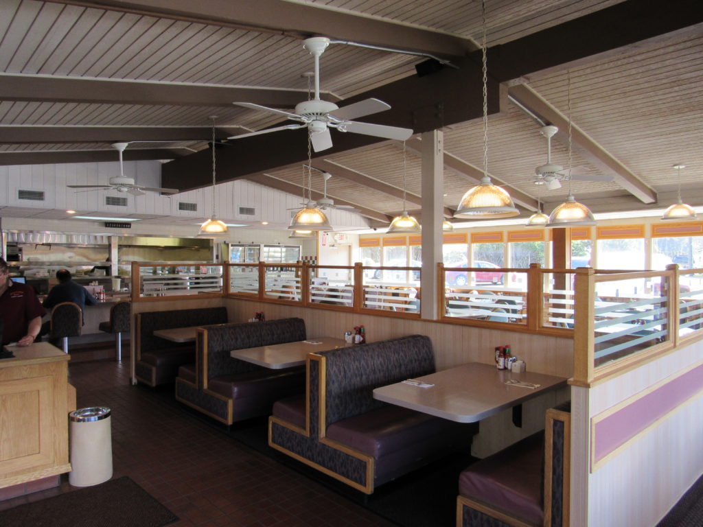 Iconic Lincoln City restaurant king of the 'Hilltop' again