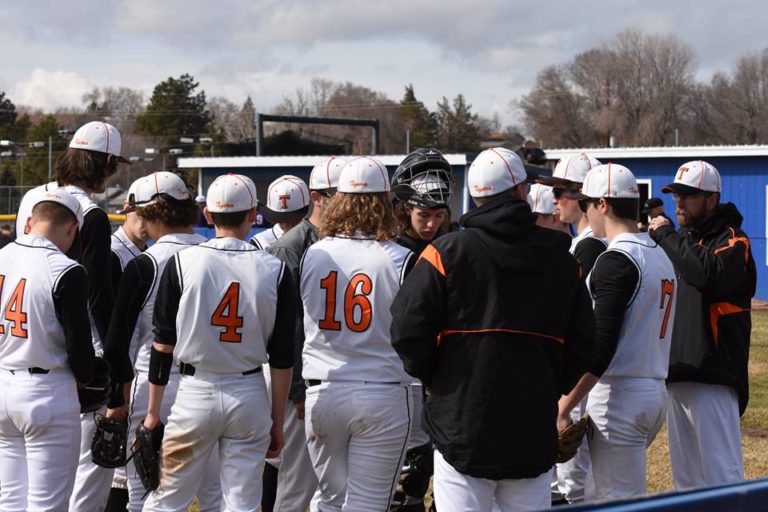 Santiam Christian downs Taft boys with four-run 10th inning