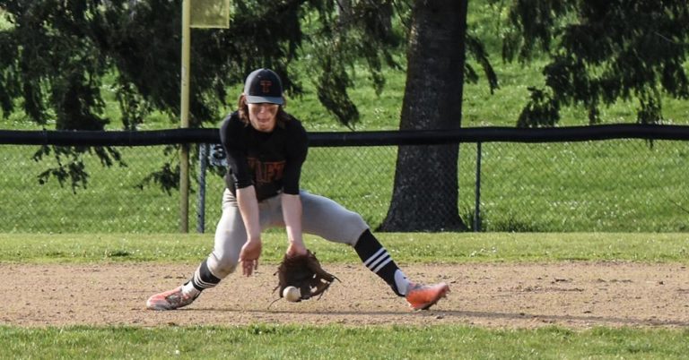 First-place Warrenton extends league lead over Taft with 4-2 home win