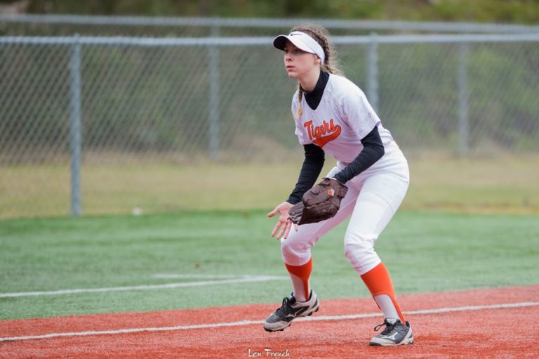 Taft softball team rallies past Santiam Christian, 2-1