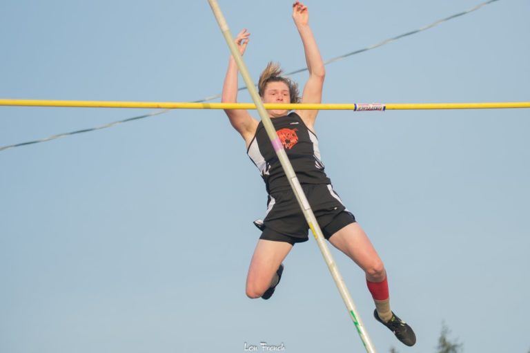 UPDATED: Taft High’s French shoots for the stars at Stayton Twilight