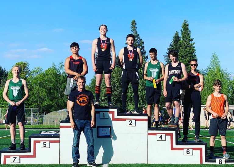 Taft High’s French wins pole vault on opening day of District track meet