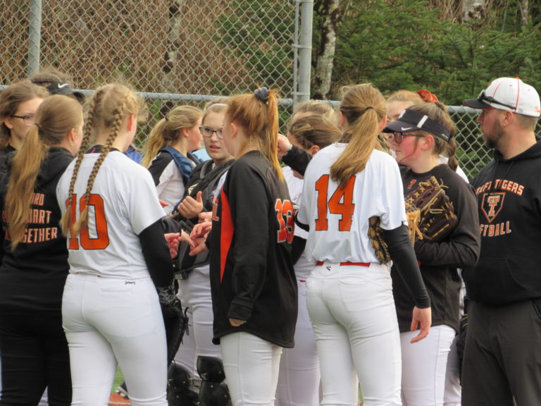 No. 1-ranked Clatskanie closes out unbeaten softball season with sweep of Taft