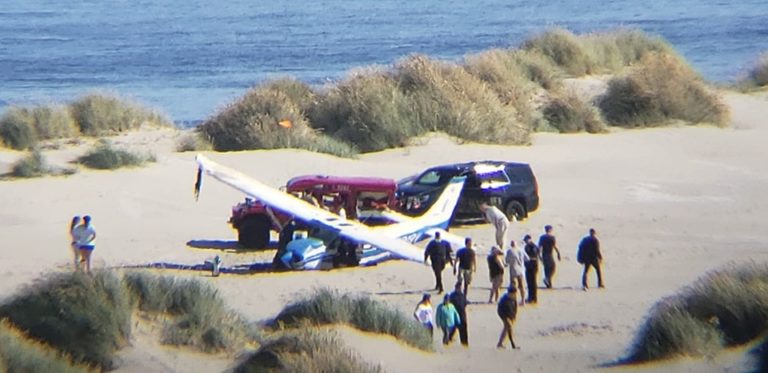 One seriously injured in beach crash of Newport mayor’s plane