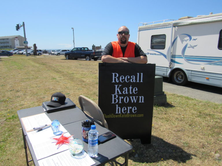 Ranger ‘flushes down’ Gov. Brown recall petition at D River State Park