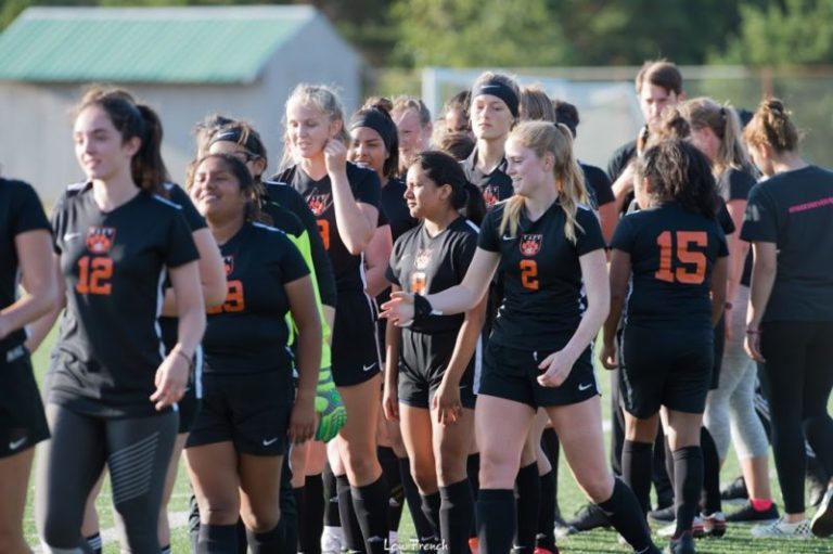 Jin scores first goal but visiting Tigers fall to Blanchet Catholic
