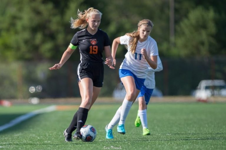 Tigers lose early lead to drop girls soccer league road match