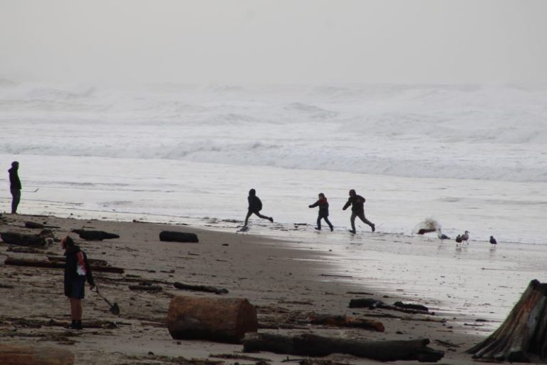 King Tide reigns over Lincoln City beaches