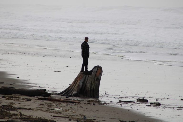 King Tide reigns over Lincoln City beaches