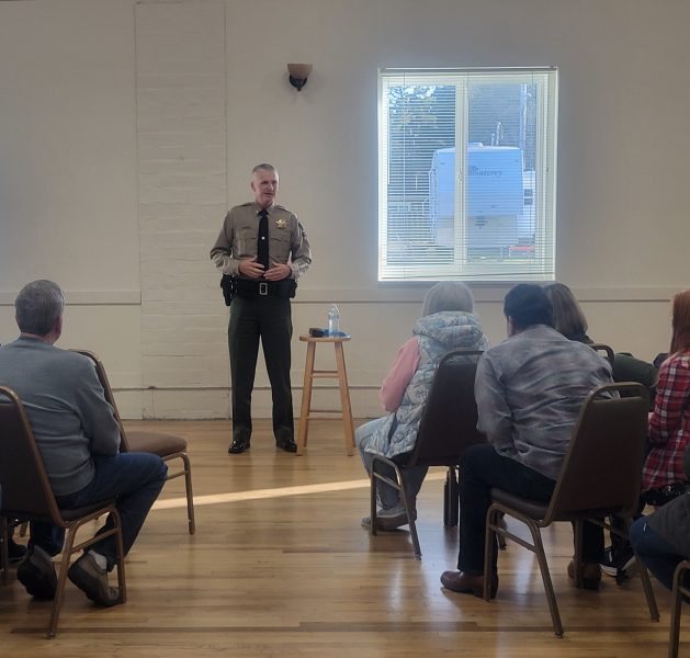 Community meets with Sheriff Landers