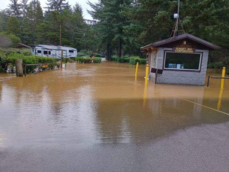 Cape Arago and Shore Acres state parks are closed to vehicle traffic